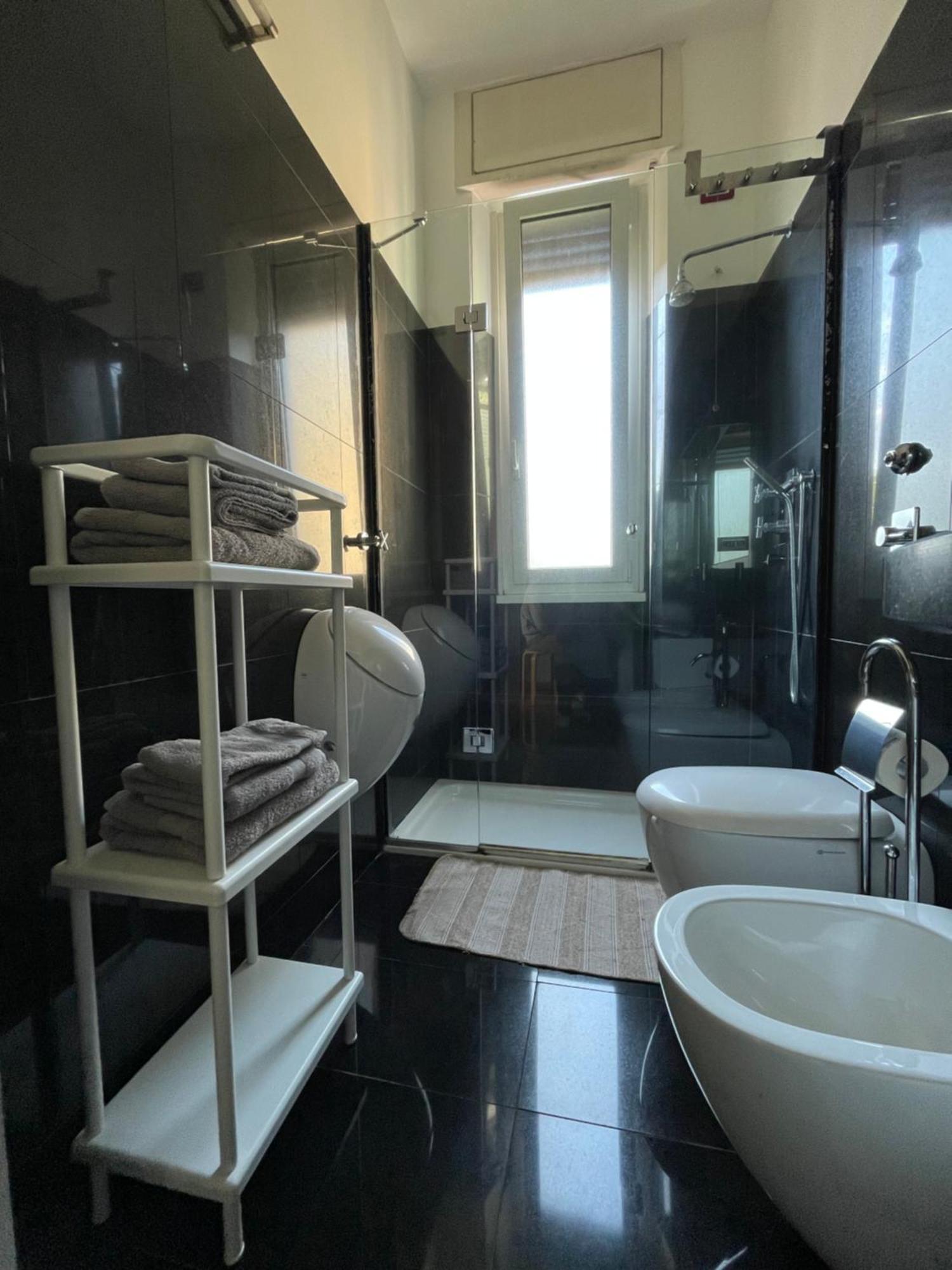 Pied A Terre Sant'Agostino Apartment Milan Exterior photo