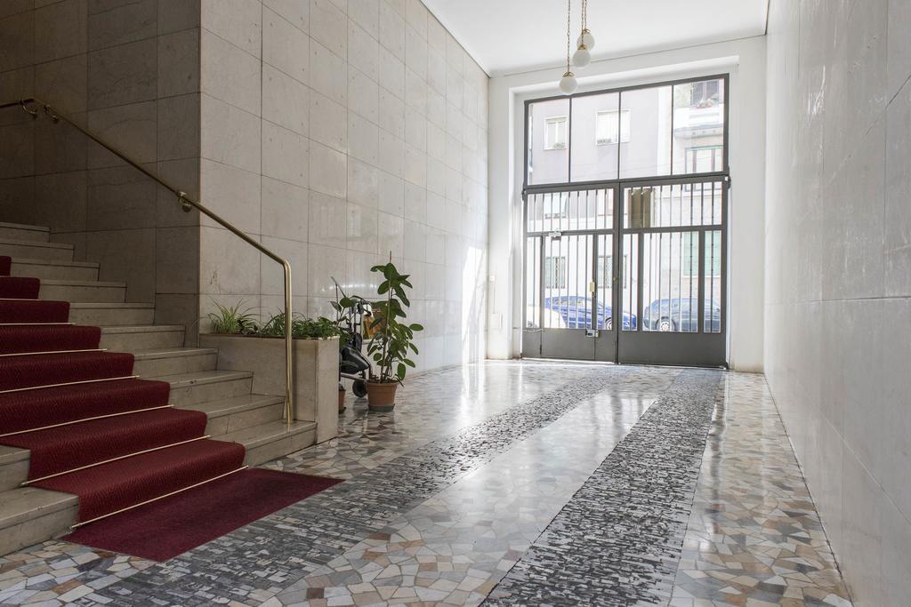 Pied A Terre Sant'Agostino Apartment Milan Exterior photo